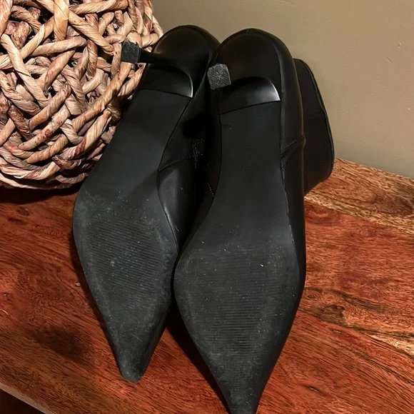 STEVE MADDEN Pointed Toe Booties - Picture 2 of 6